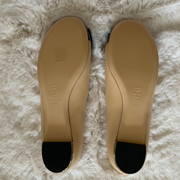 NIB CHANEL Bow Ballerina Flats Lambskin Beige/Black Pearl 38.5 RARE - Picture 2 of 7